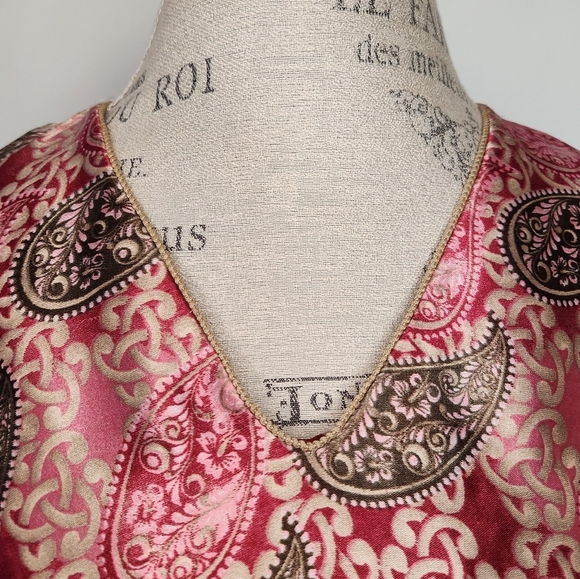 Vanity Fair 80s pink kaftan - Picture 5 of 14